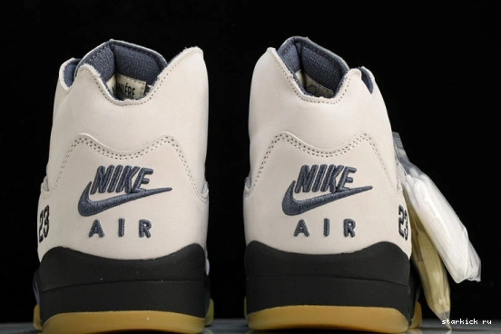  FZ5758-004 FZ5758-004 Blue Ma Maniére A Jordan  Retro Diffused 5 0204